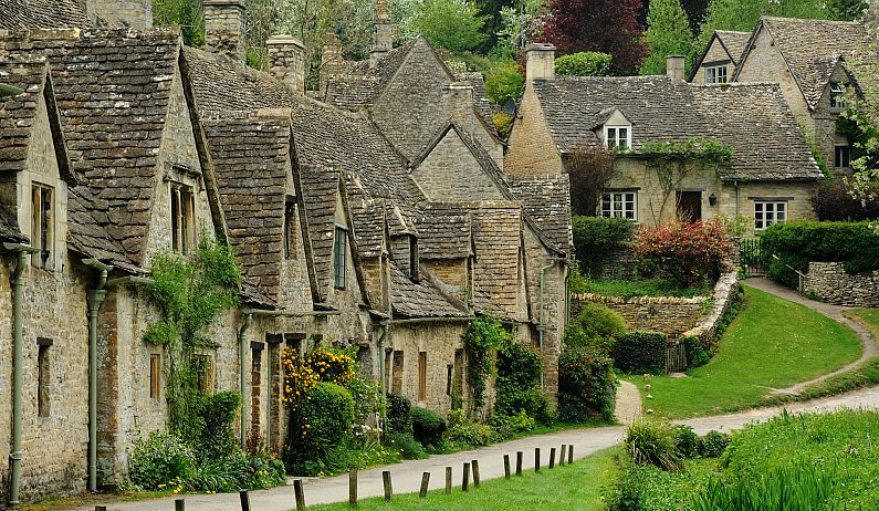 Picturesque Arlington Row in Bibury was used in the filming of the 2007 romantic fantasy Stardust.